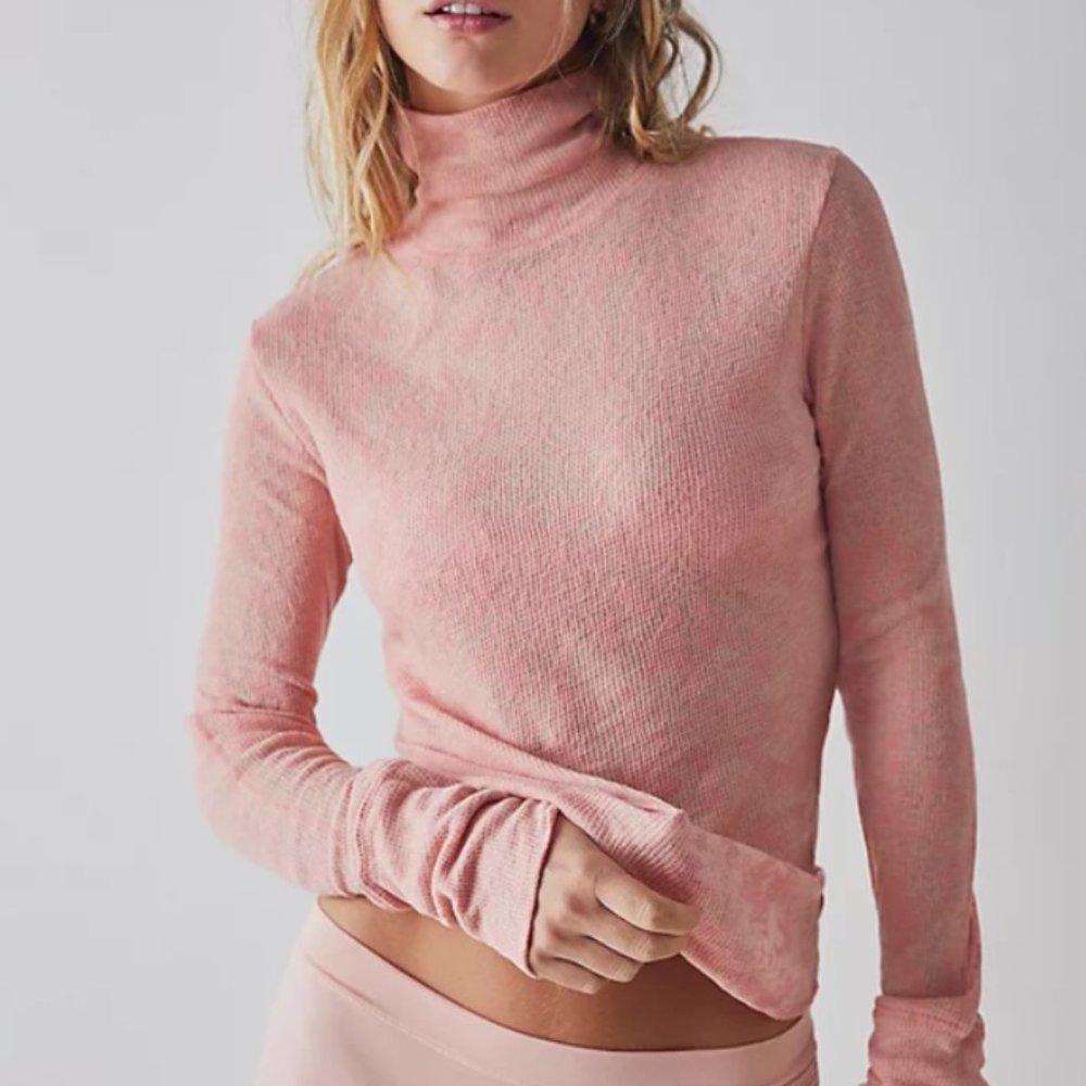 Intimately You and I Long Sleeve - Size Small in Rosie Pink